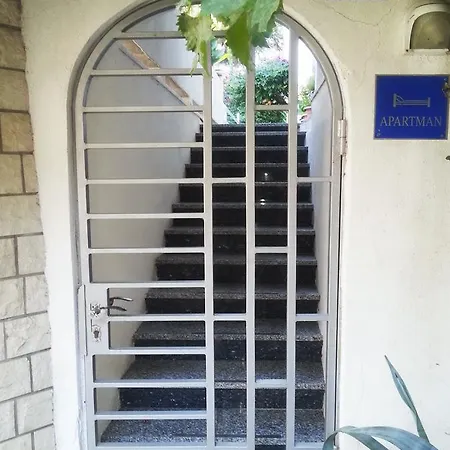 Mika Apartamento